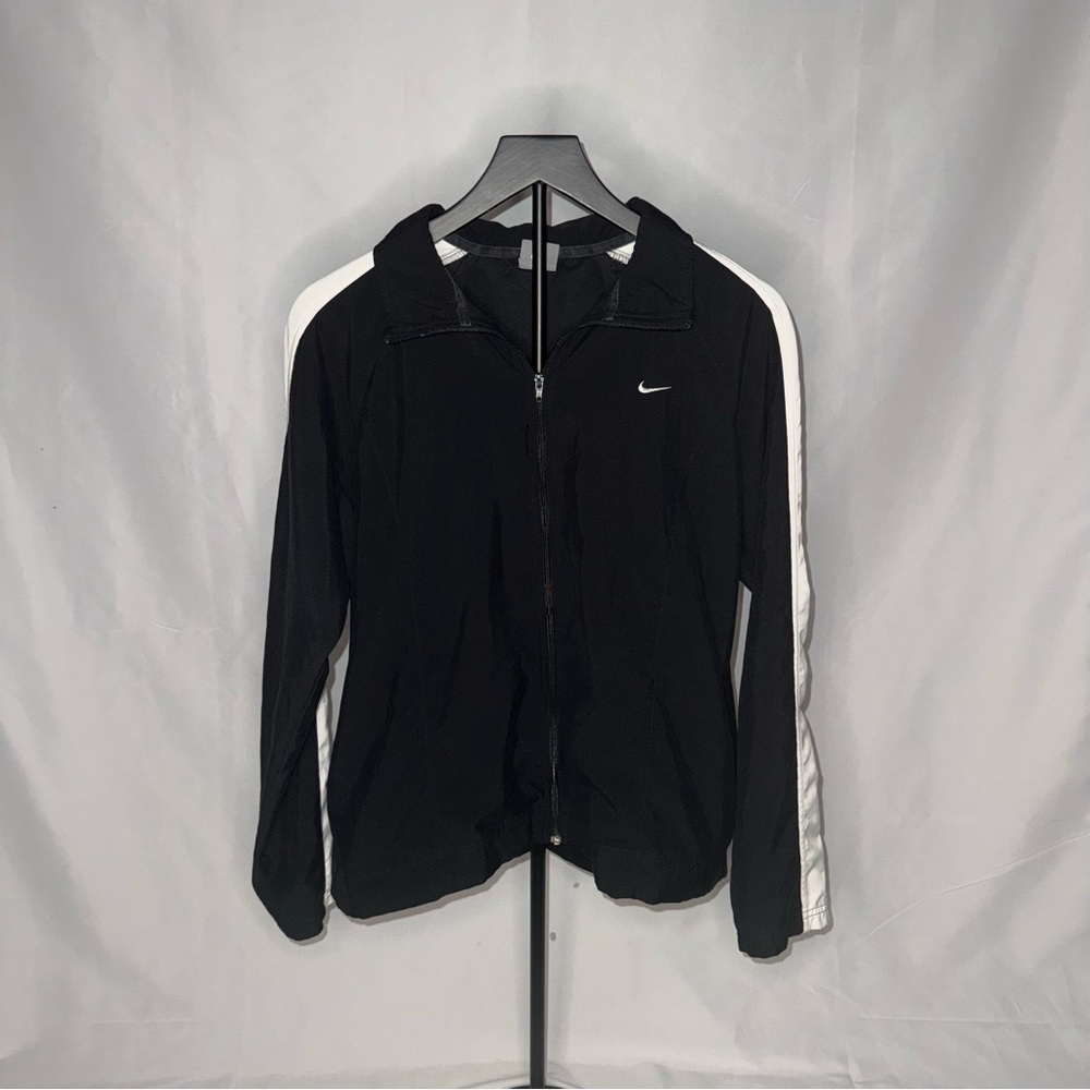 Nike Women’s Black Zip-Up Jacket with White Stripe – Size Large GUC (See Defect)